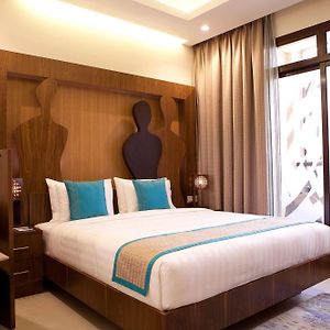 Superior One-Bedroom Apartment